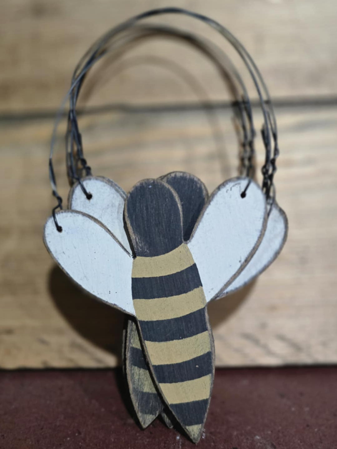 Hanging Bee